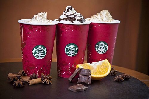 Starbucks vánoční nápoje