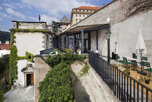 Starbucks Pražský hrad